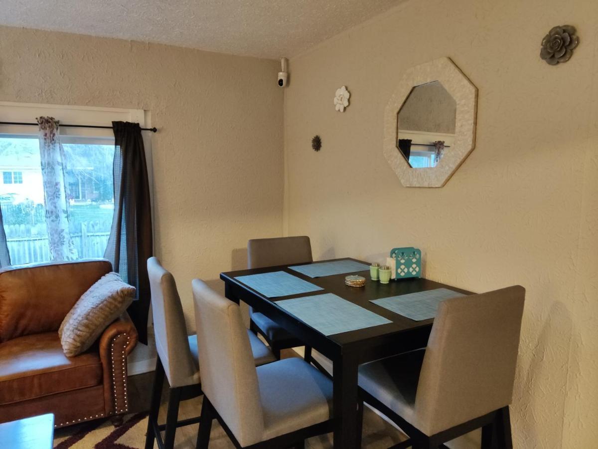 Tranquil Oasis - Private Rooms -Near Downtown Indianapolis Exterior photo