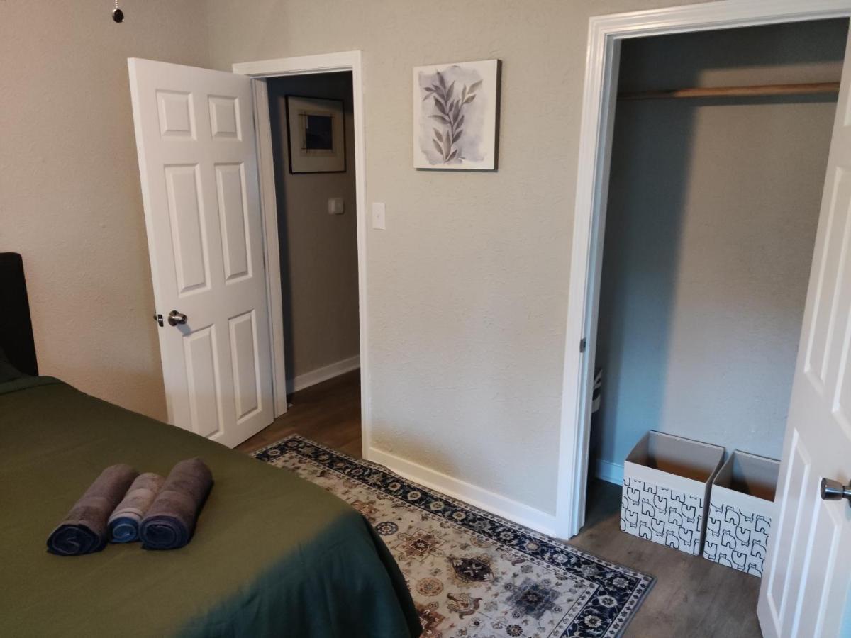 Tranquil Oasis - Private Rooms -Near Downtown Indianapolis Exterior photo